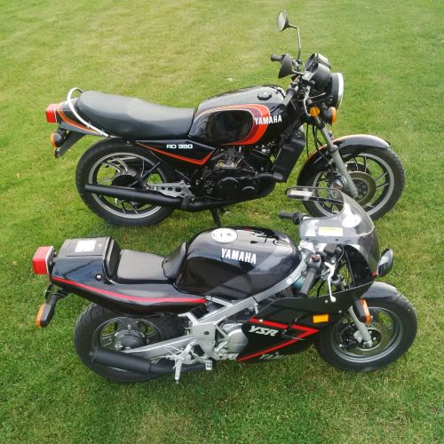 1982 RD350LC and 1990 YSR80, small.jpg